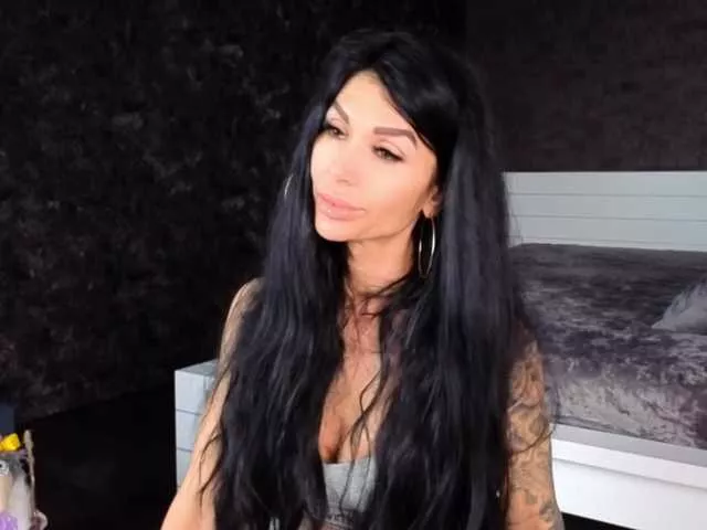 -BABAYAGA- on BongaCams 