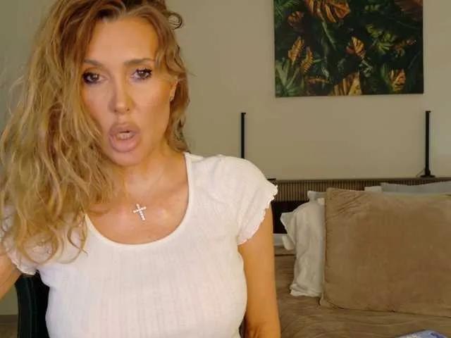 Amex369 on BongaCams