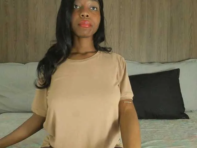 Anaisbeily on BongaCams 