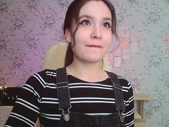 annie-fleur on BongaCams 