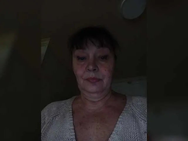 asya18 — serious men and slightly sexy, not maniacs and not too preoccupied with sex, men with whom you can talk about serious topics and joke.  Men who could fall in love in the course of a conversation.