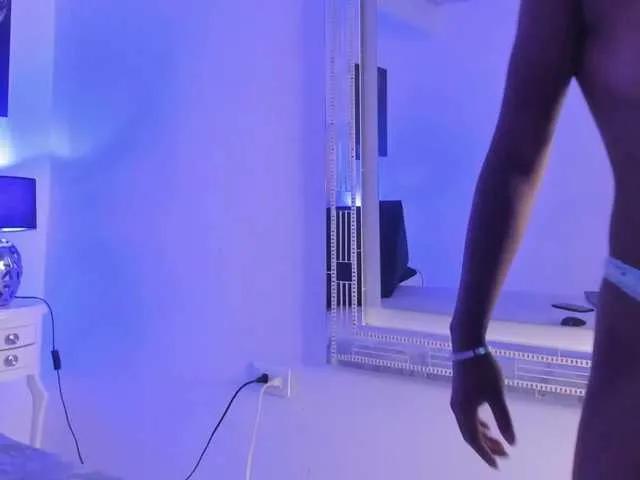 darkhoney1 on BongaCams