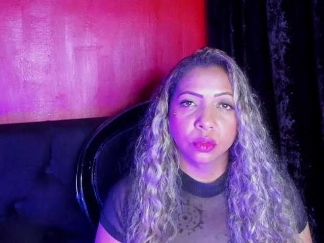 diianaross on BongaCams 