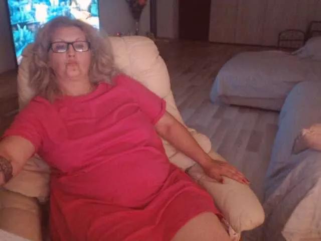 DivineBlond on BongaCams 