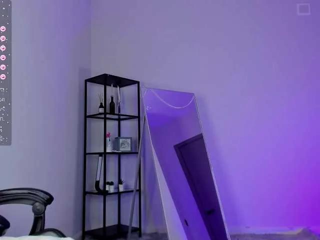 elfinvibes on BongaCams