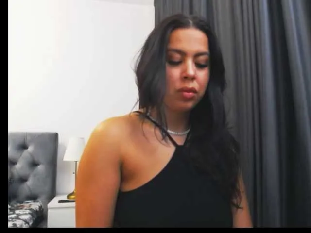 EllaSins on BongaCams 