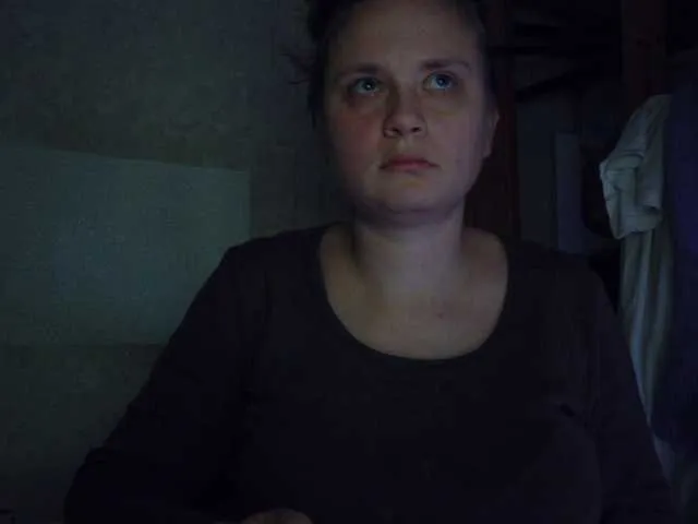 esterjohns on BongaCams 