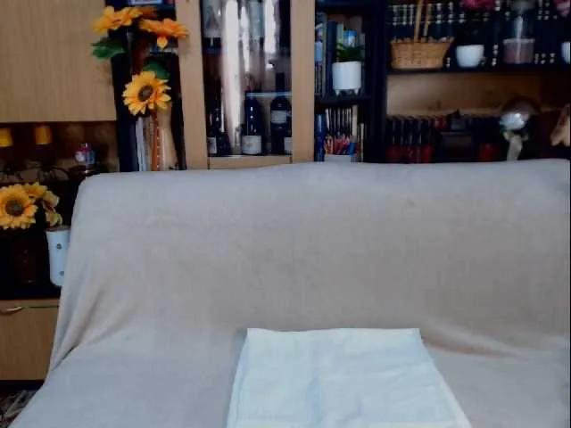 EveSquirt on BongaCams 