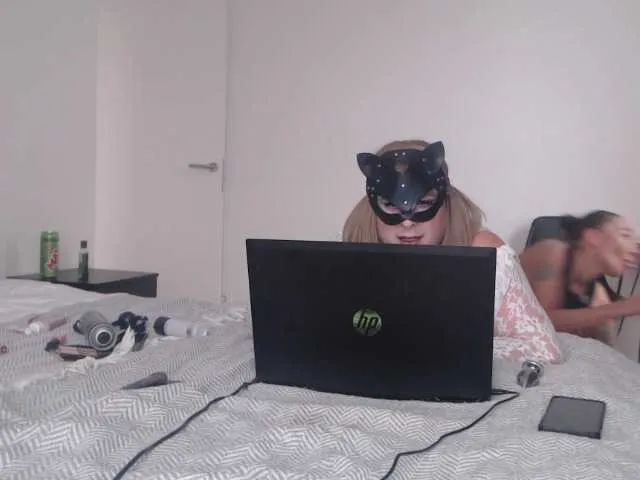 GodessKristina-and-TS — Freechat on BongaCams