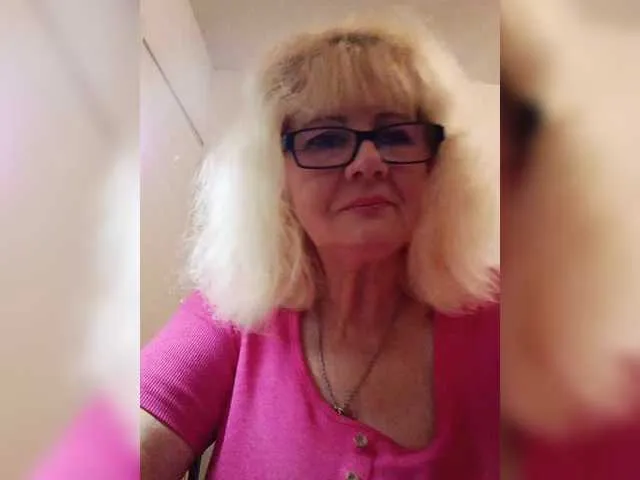 KASANDRABOLOSHKA on BongaCams 