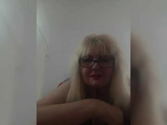 KASANDRABOLOSHKA on BongaCams 