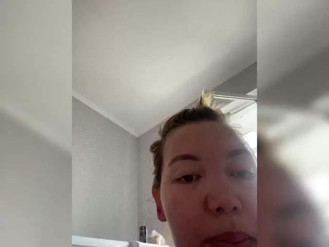 LynnMonica on BongaCams 
