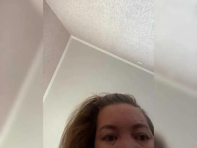 LynnMonica on BongaCams 