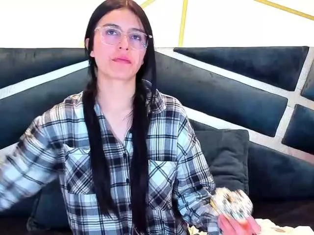 maddy-jacksonw on BongaCams 