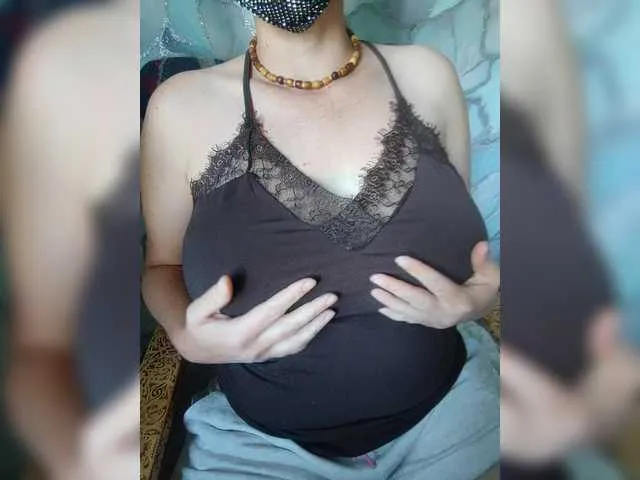 MasseuseLabi on BongaCams 