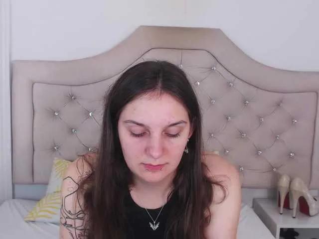 MayaHot on BongaCams