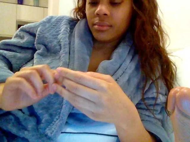 MiaMuffn on BongaCams 