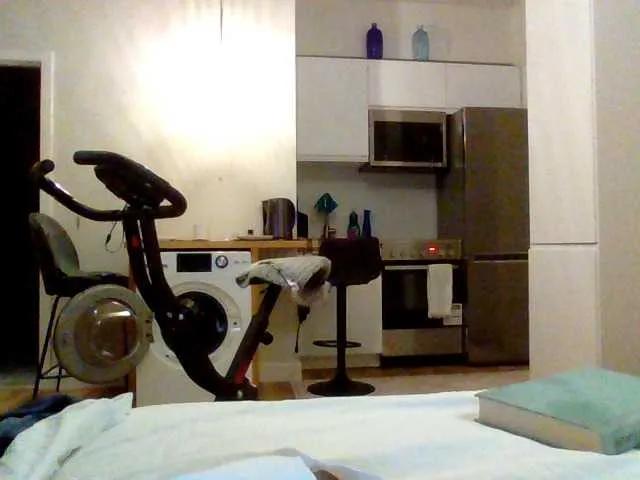 MiaMuffn on BongaCams