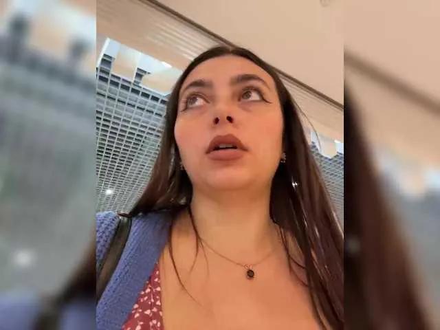 NikkySecrets on BongaCams 