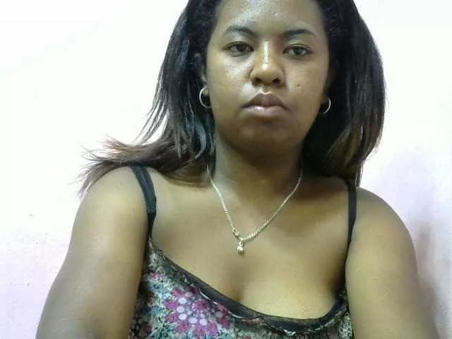 Queencamie on BongaCams 