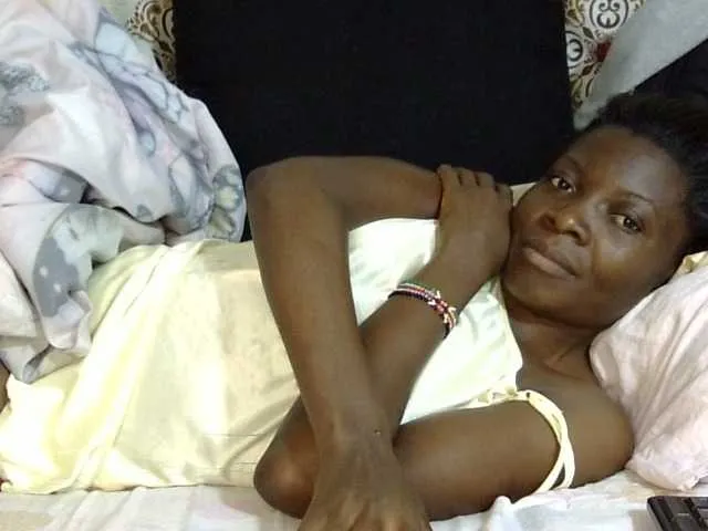 Sexxylips on BongaCams 