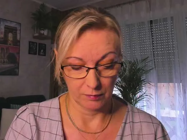 SoftVANESSA — I am a cooking addict, yes ! My dream is to make the whole world smell better with my cookies and my special plates I like to cook, The secret ingredient is always love, I like to put love in all I do. I believe laughter is brightest when the food is...