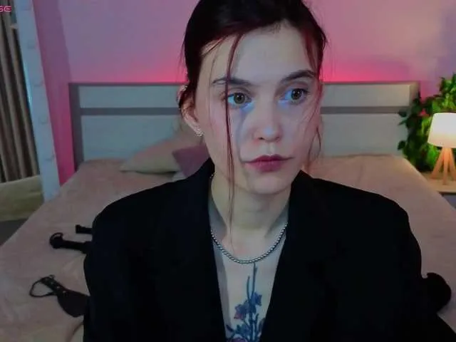 SusieMorris — I love passionate conversations where every word drips with desire. Roleplay is my passion --- I can become anyone you want, just to give you maximum pleasure. And I know exactly how to make you lose your mind with pleasure