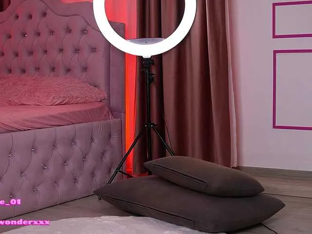 VanesaSimon — Curious to try it all, to live new experiences, to feel the pleasure as it passes through my whole body.. to imagine that it's you who are satisfying all my needs! Did I make you curious about me too?