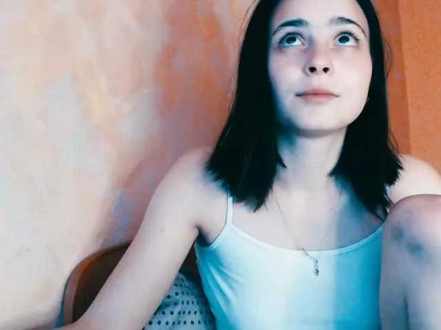yzza-suave on BongaCams 