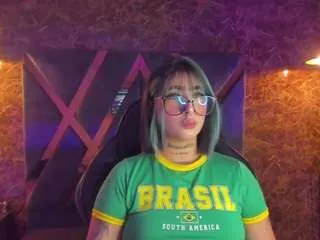 alahia-dangelo on CamSoda 