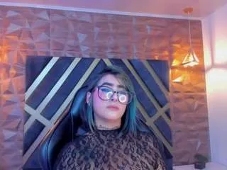 alahia-dangelo on CamSoda 