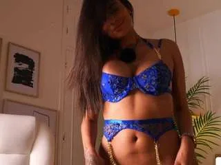 alana-haze on CamSoda 