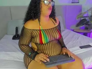 anniewolf on CamSoda 