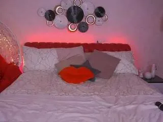 arianadark on CamSoda 