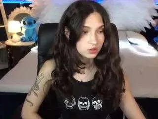 babyflowers on CamSoda 