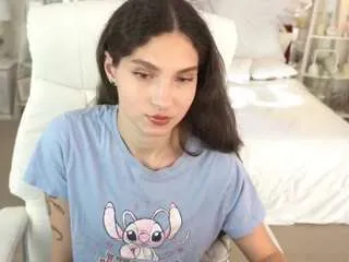 babyflowers on CamSoda 