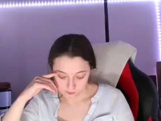 bambi8113 on CamSoda 