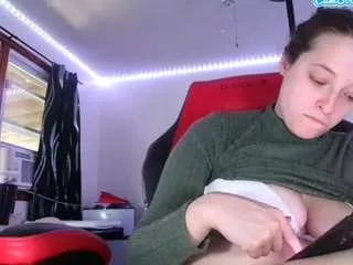 bambi8113 on CamSoda 