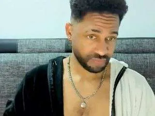 bbcblackhot33 on CamSoda 