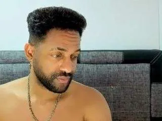 bbcblackhot33 on CamSoda 