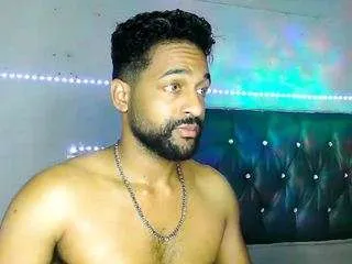 bbcblackhot33 on CamSoda 