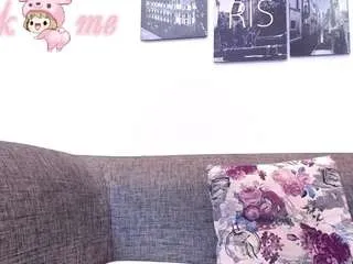 bigbooty-mommy on CamSoda 