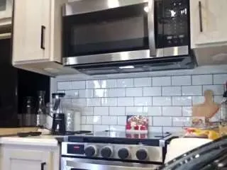 bmorganne420 — Control my toy at work [6 tokens remaining]