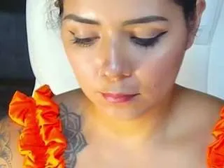 catta-james on CamSoda 