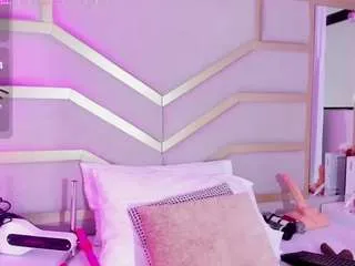 dollsweety on CamSoda 