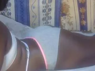 elegant-natally on CamSoda 