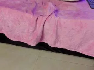 hellzel-moon on CamSoda 