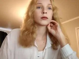 kerrymezo on CamSoda 