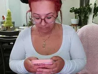 kinky-kris on CamSoda 