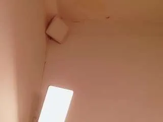 littleebluee on CamSoda 